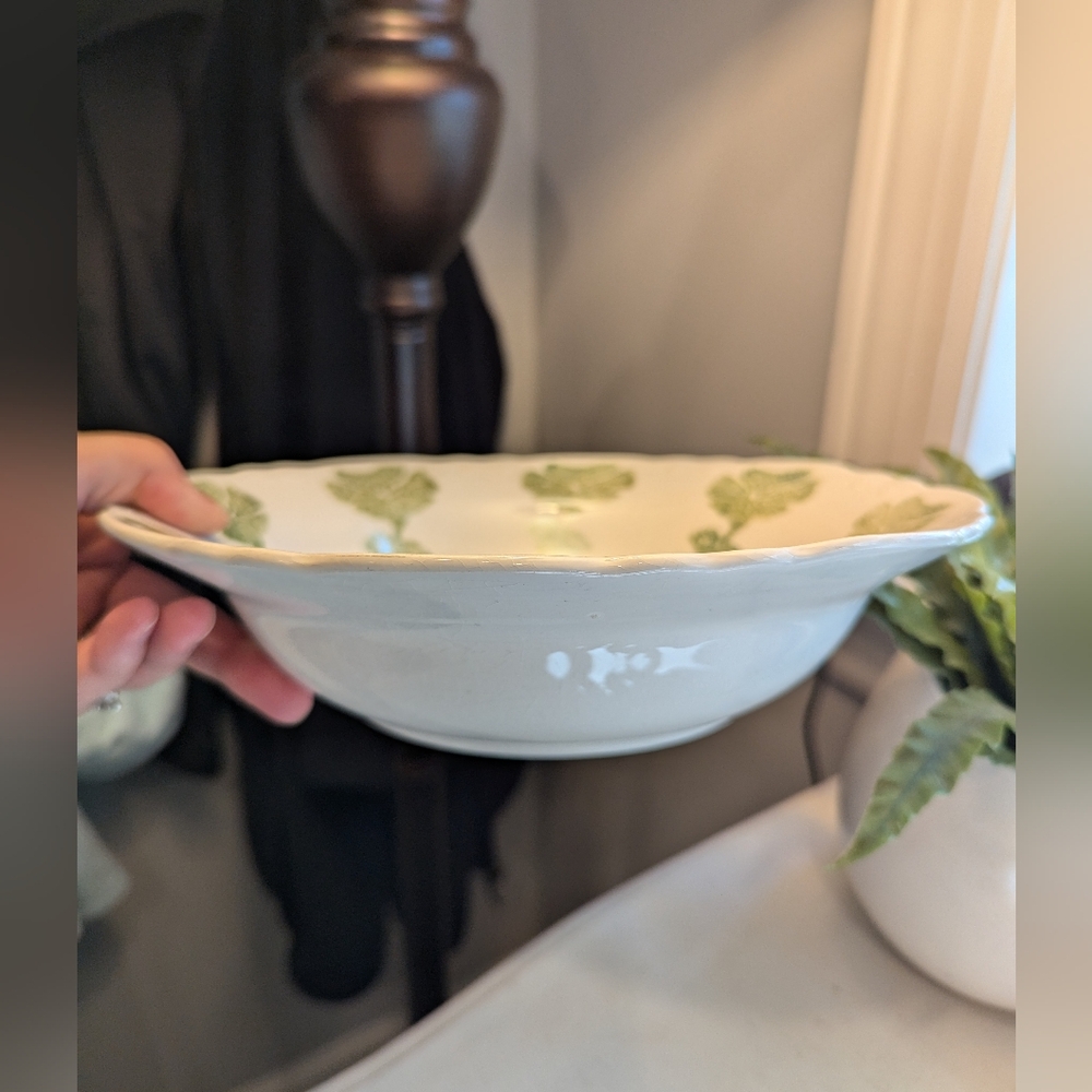 Gorgeous Vintage C.P. Company Rose Painted Bowl 9.25" - Picture 2 of 5